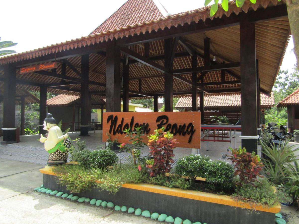 Penginapan Wardi Syariah Borobudur By Ndalem Beong Magelang Exteriör bild